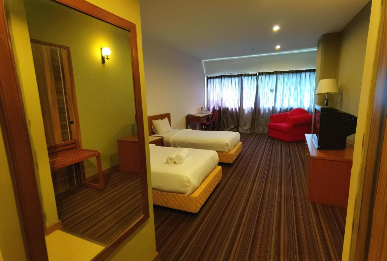 Folkmeldrum Hotel Johor Bahru Exteriér fotografie