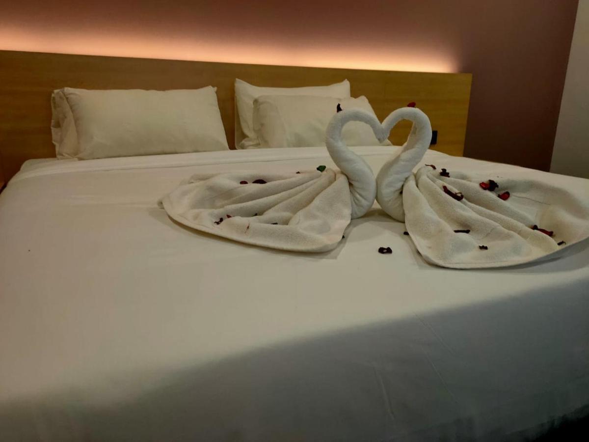 Folkmeldrum Hotel Johor Bahru Exteriér fotografie