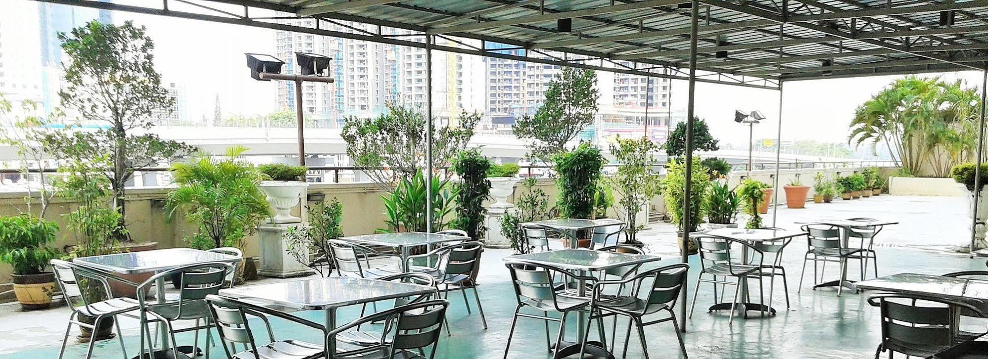 Folkmeldrum Hotel Johor Bahru Exteriér fotografie